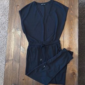Zara Two Piece Black Pants and V-Neck Top